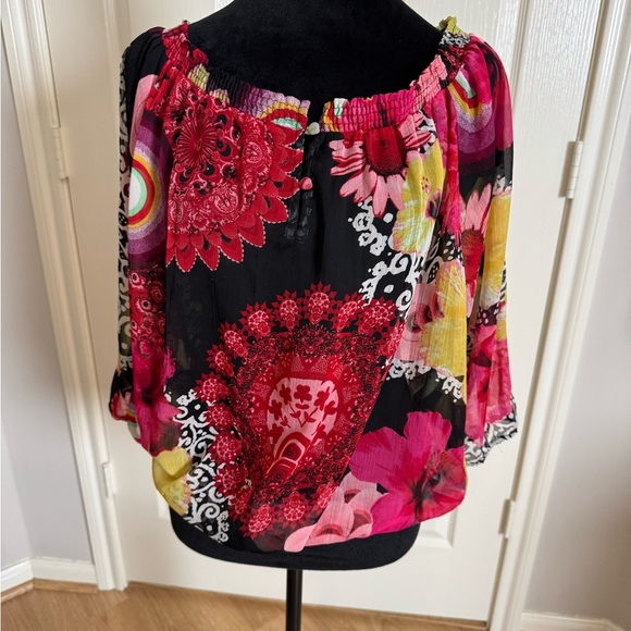 DESIGUAL Batwing Floral Print Blouse Size Medium VGUC - Picture 1 of 5